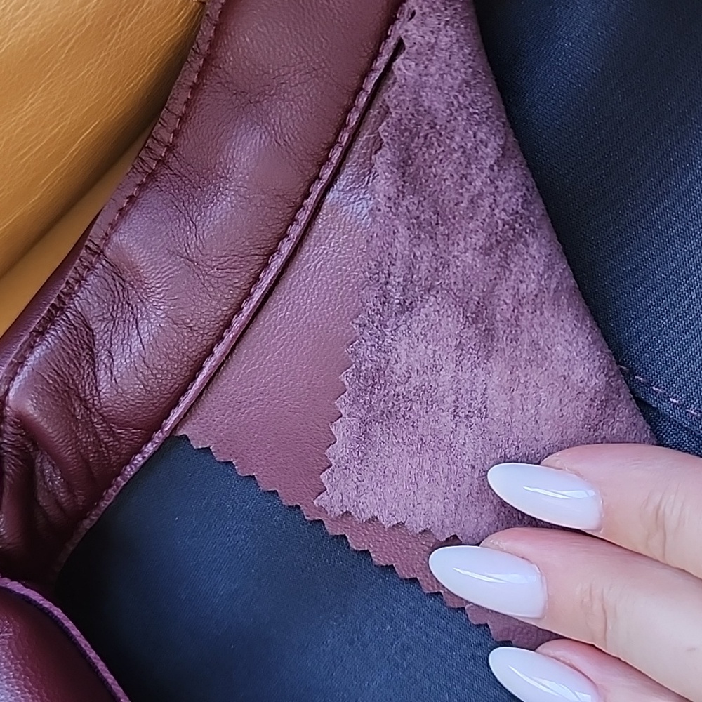 leather jacket - Picture 2 of 14